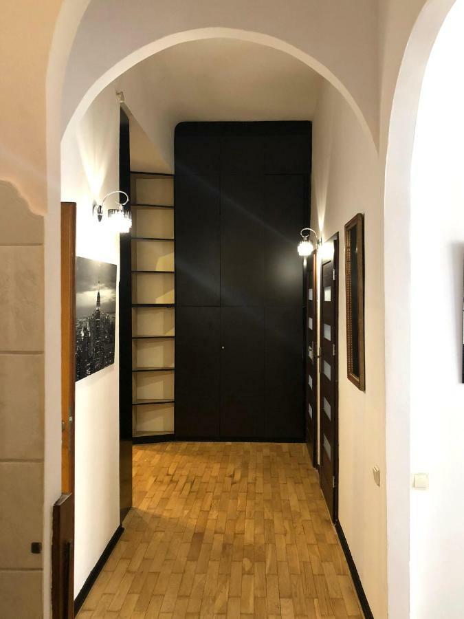 Glamour Apartment Florianska 32 Cracóvia Exterior foto